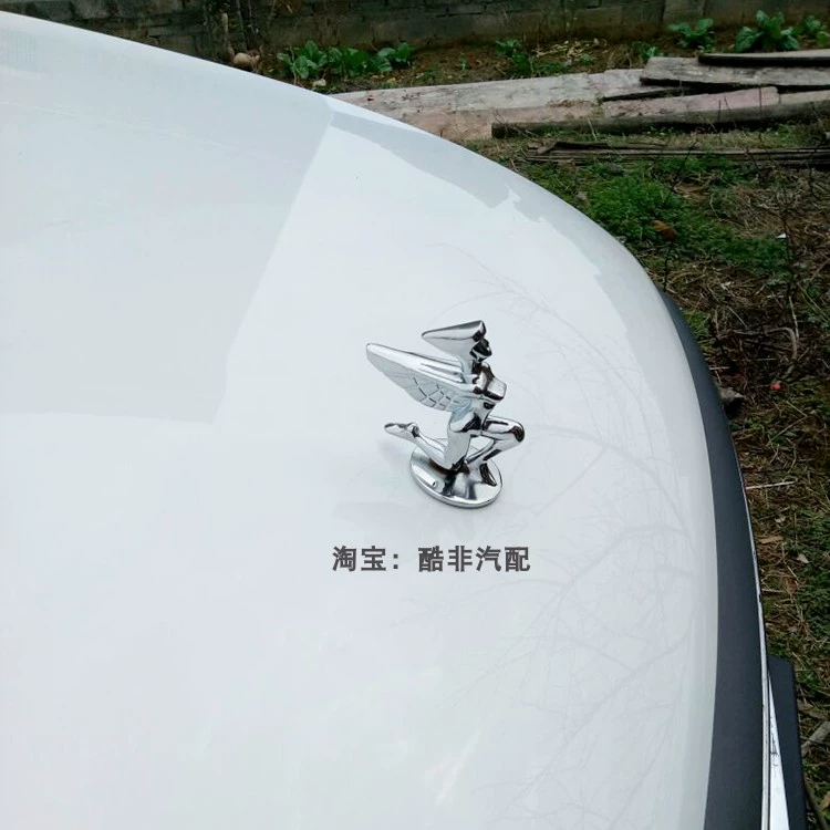 Ô tô trang trí logo xe máy phổ quát trên máy bay trên chiếc xe quỳ thương hiệu logo xe hơi dán decal ô tô 