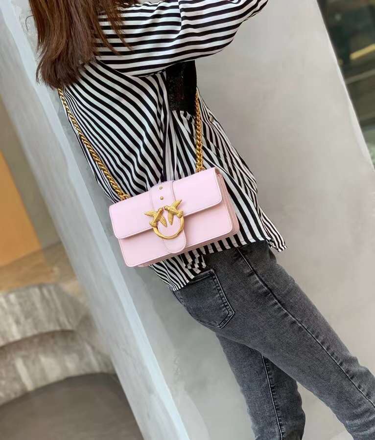 21 Small Pink2021 new pattern quality goods Purchasing agent PINKO Swallow bag Pingao Dionysus Female bag One shoulder Messenger Chain package Official website