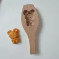 Одно отверстие Микки