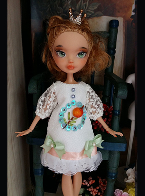 taobao agent Xianxian [Red berry] Keer Blythe Monster high school rotten strawberry handmade baby clothes