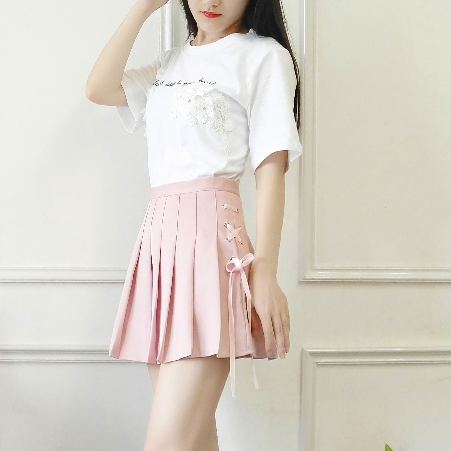 实拍18夏季新款时尚套装女抖音爆款百褶裙短裙字母花朵t恤两件套