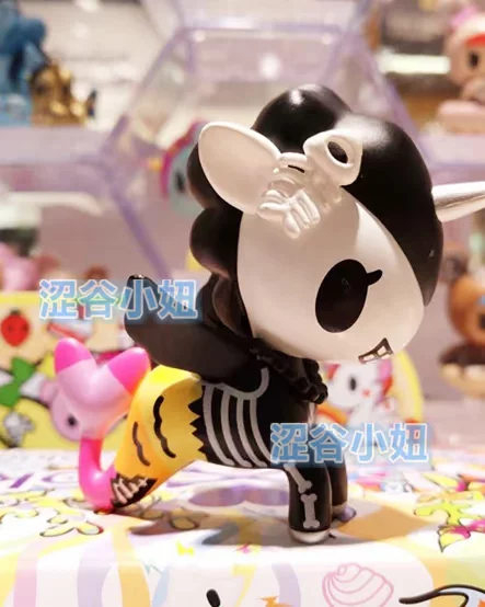 Фигурка в слепой коробке Tokidoki Unicorno Series 2 Mermaid, коллекционная, 8×6×6 см