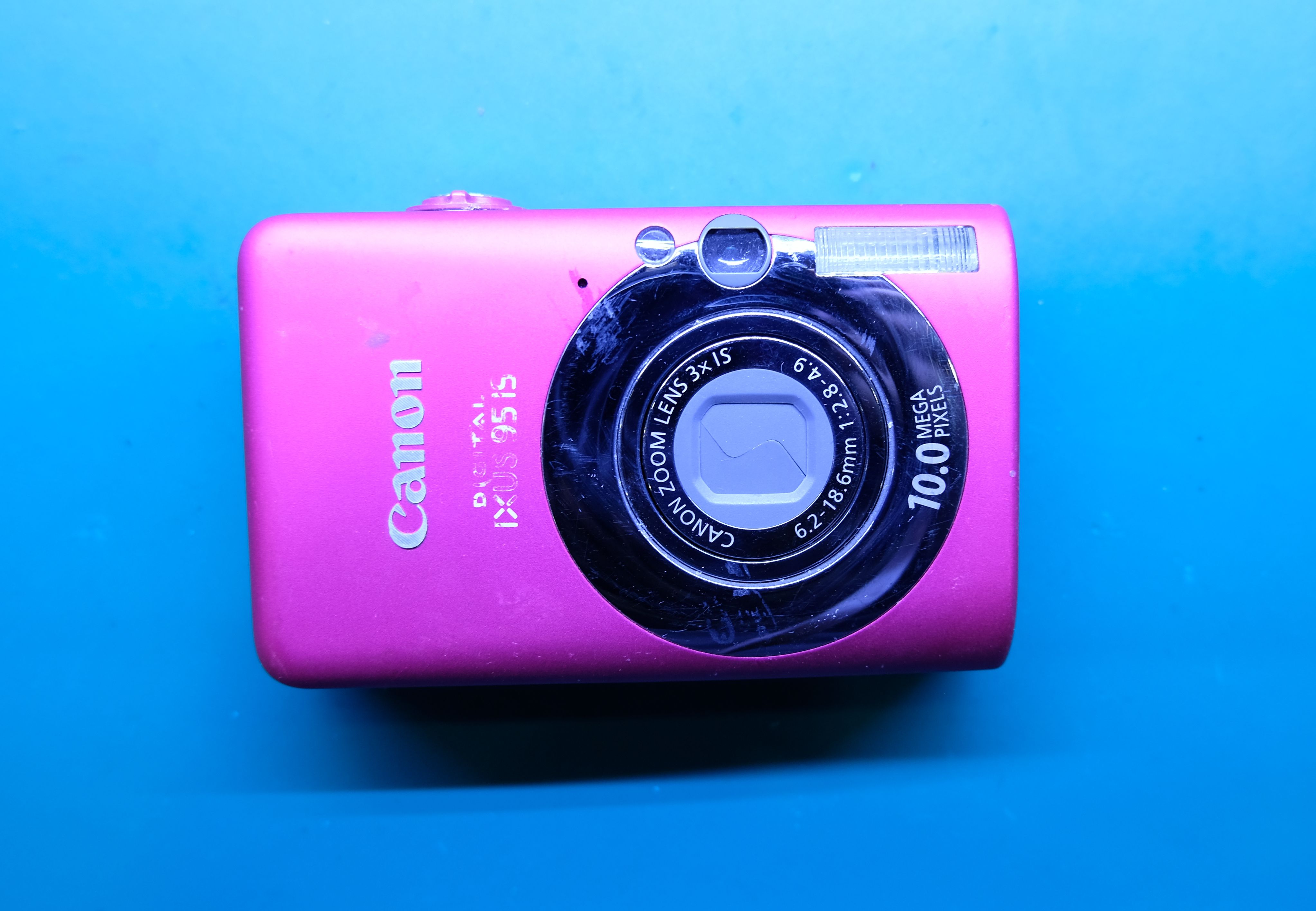 Canon PowerShot SD100 (Digital IXUS II) Review: Digital Photography Review