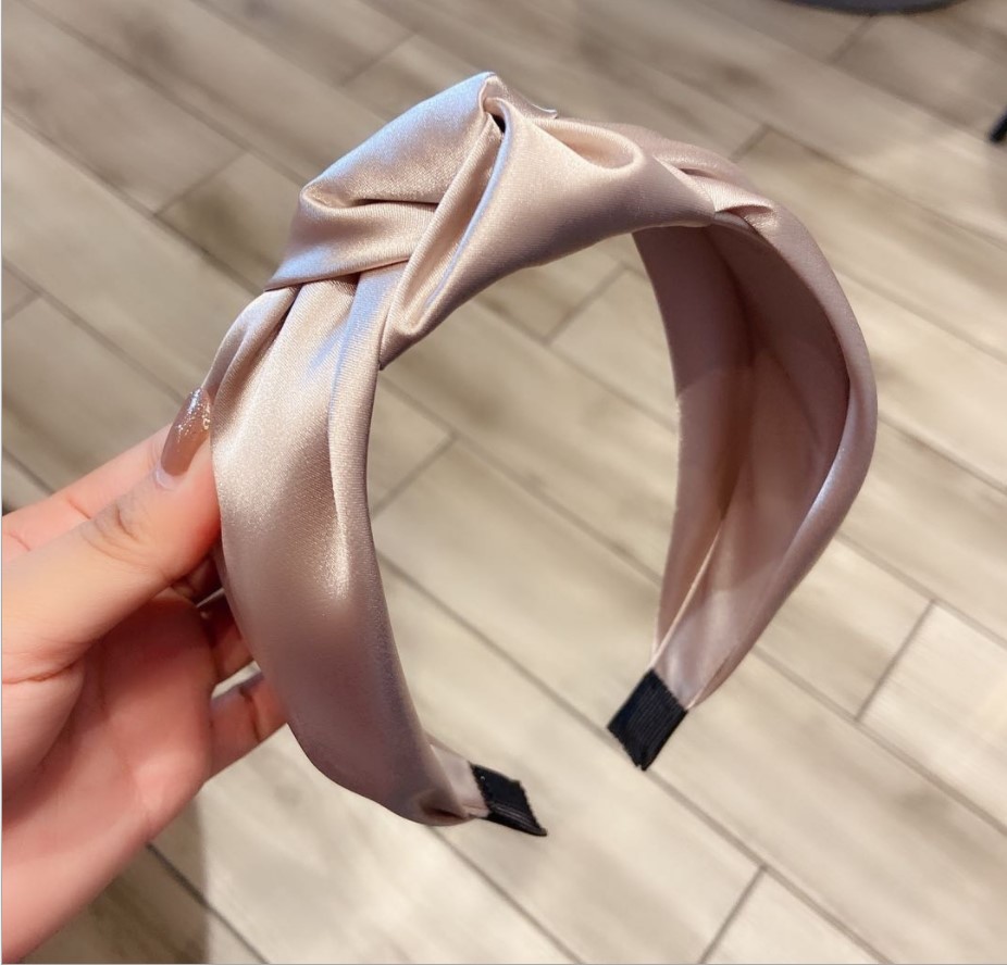Milk Tea Temperament Hair Bandthe republic of korea fold hair hoop Net red candy Solid color Wide edge tie wash one 's face Headband Simplicity Hair cave head band female