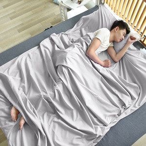 Phiên bản nâng cấp của khách sạn tàu du lịch bẩn túi ngủ đôi cố định với một lưu trữ di động giường