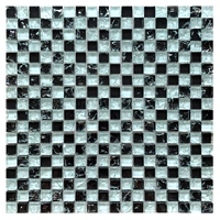 Черно -белый ледяной трещин