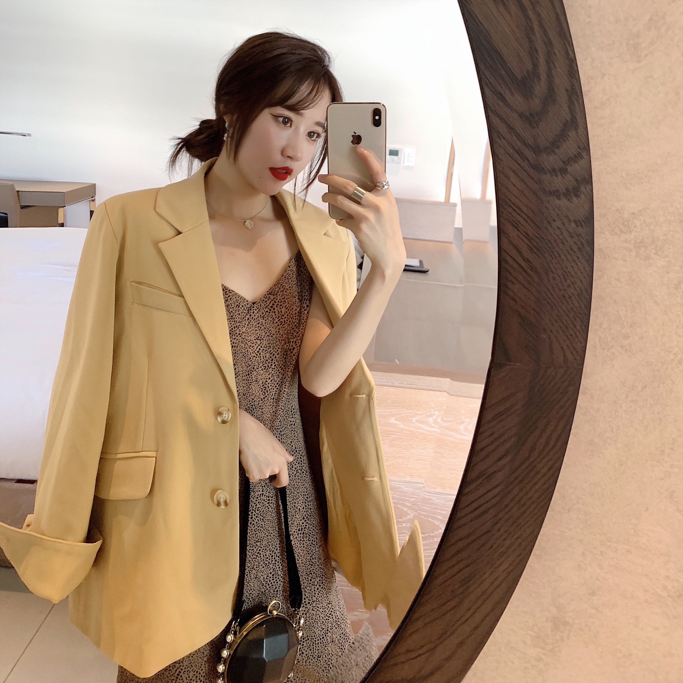 Bộ đồ vest nữ 2019 đầu xuân mới phiên bản Hàn Quốc của phụ nữ áo dài giản  dị retro phù hợp với áo khoác nữ mùa xuân Hàn Quốc