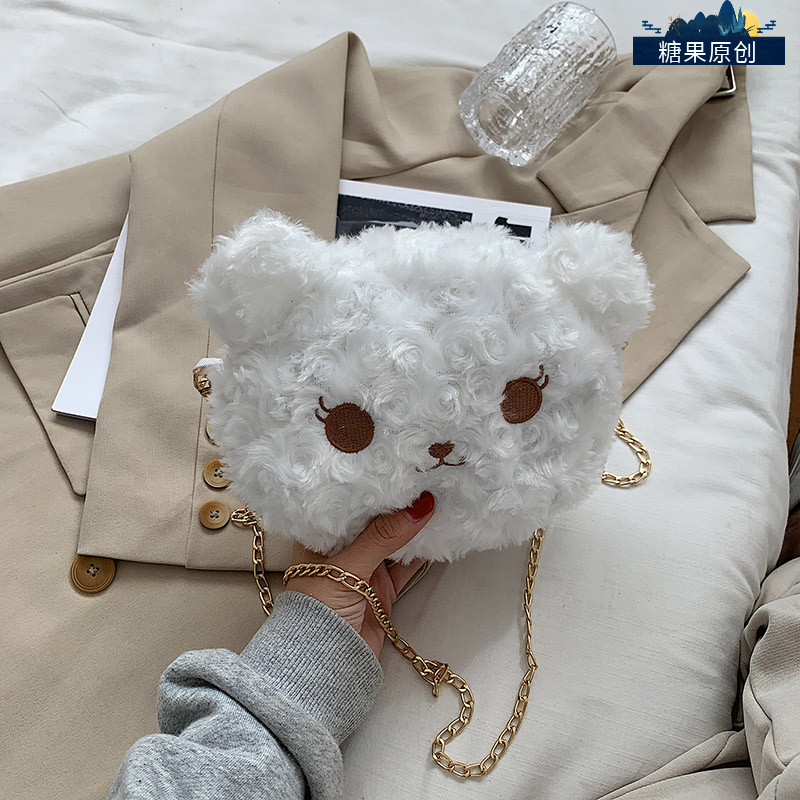 ใหม่ 2020 กระเป๋าสะพายข้างหมีน้อยปุกปุยน่ารัก กระเป๋าถือใบเล็กสุภาพสตรี   可爱小包包女包2020新款潮时尚毛绒包休闲单肩斜挎包百搭ins ใหม่ 2020 กระเป๋าสะพายข้างหมีน้อยปุกปุยน่ารัก กระเป๋าถือใบเล็กสุภาพสตรี  