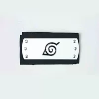 С повязкой на голове черного дерева