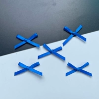 Королевский синий (цена 10 штук) около 2,3*3 см.