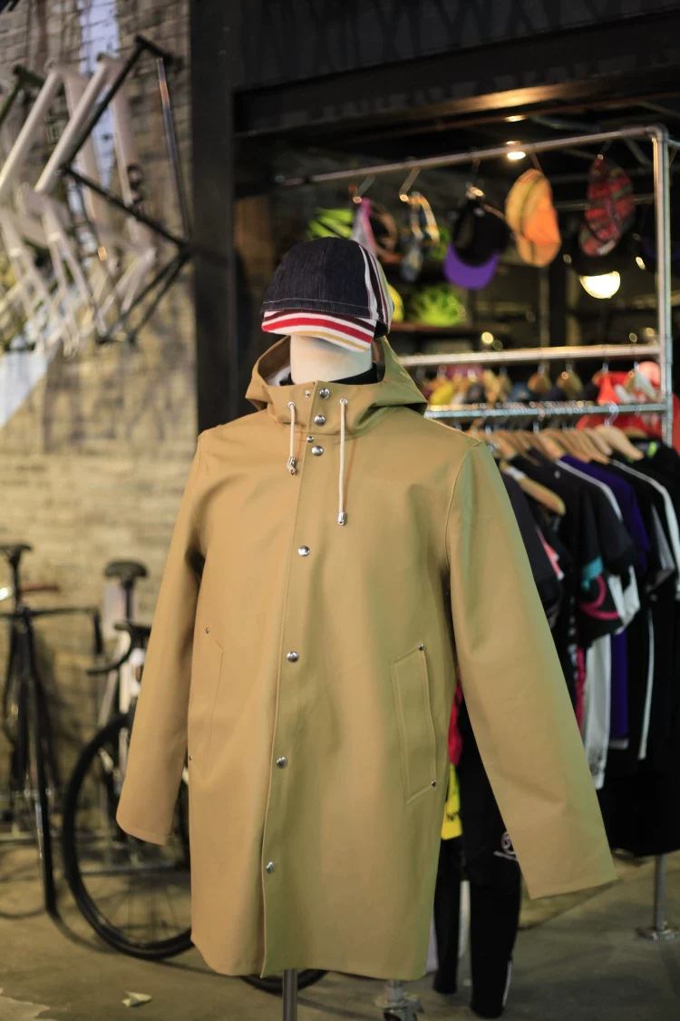 Плащ-дождевик Swedish бренда Stutterheim Stockholm водонепроницаемый хлопковый дождевик с липким покрытием