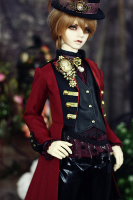 taobao agent [Common KeStrel] Red | 隼 BJD baby uncle uses a European style set retro military uniform 3 points