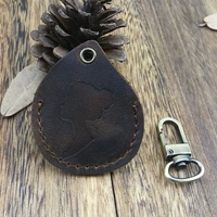 Темно коричневый