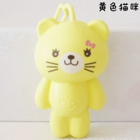 Светло-желтый