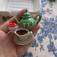 Зеленый заварочный чайник