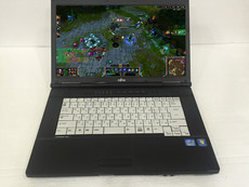Подержанные ноутбуки 二手笔记本电脑富士通a572 15.6寸双核游戏本酷睿双核e742 a561