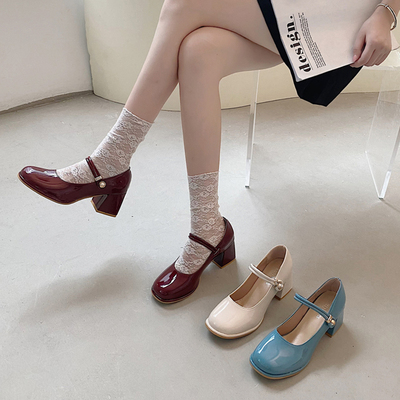 taobao agent Mary Jane Women's Shoes retro thick heels in summer patent leather niche temperament gentle and gentle fairy shoes foreign white high heels