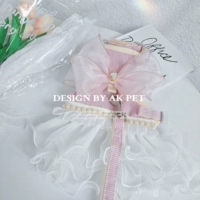 Розовый трехслойный торт марля