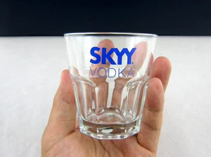 [酒杯收藏 SKYY VODKA 蓝天伏特加 杯子 中号 酒杯 玻璃杯]