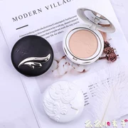 Thái Lan Mistine Wing Ceramic Powder Dry Powder Makeup Moisturising Oil Control Kem che khuyết điểm