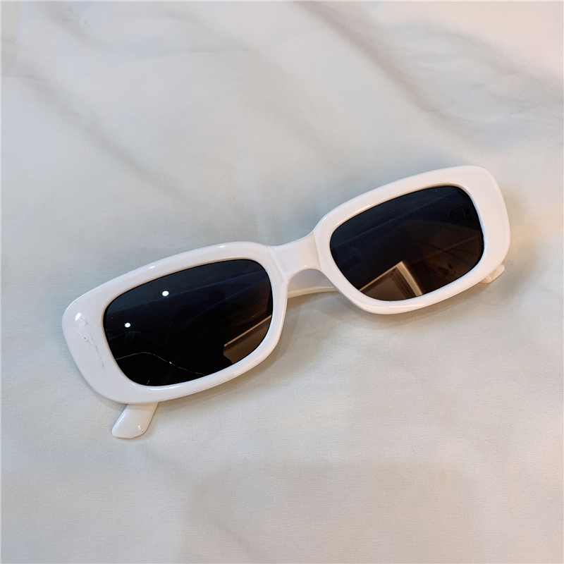 Lemon Yellowvintage Sunglasses Port style Europe and America Retro photograph cat eye Sunglasses Purple series lovers pose female collocation