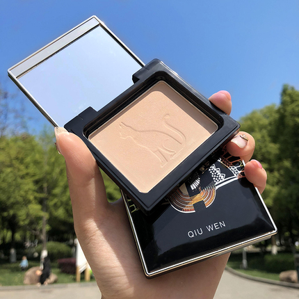 Misty soft focus, micro pearl light, dual -use powder, long -lasting oil control, refreshing transparent makeup, no trace invisible pores