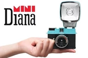 Máy ảnh LOMO Diana Mini với đèn flash Hồng Kông nhập khẩu chính thức xác thực nửa khung máy ảnh