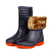 Giày đi mưa mùa đông nam cộng với giày mưa bông chống trượt nước ấm giày cộng với giày cashmere dày giả da mẫu giày lao động màu đen