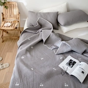 Bộ chăn ga gối cotton Hàn Quốc bộ chăn ga gối mỏng mùa hè là 1,8 tấm trải giường thêu điều hòa là ba - Trải giường