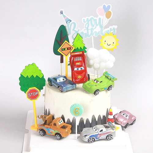 Детская сцена на день рождения