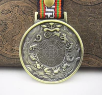 Тибетские кросс -кросс -бронзовые сплетни девять дворцов перечислены двенадцать двенадцати талии зодиака