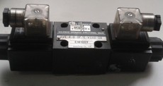 Клапан соленоидный 【冲4钻】台湾久冈jeougang电磁阀4we-10-j/e-w240-20正品现货