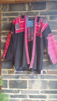 Юньнановый меньшинство Оригинальный костюм Старый вышитый восковой краситель специальная конопляная юбка Lijiang Ручная настраиваемая печеночная топ
