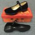 Yu Fu Xuân cũ Bắc Kinh giày vải của phụ nữ flannel giày tinh khiết giày khiêu vũ màu đen đáy mềm thấp để giúp làm việc giày nhảy vuông giày mẹ Giày cắt thấp