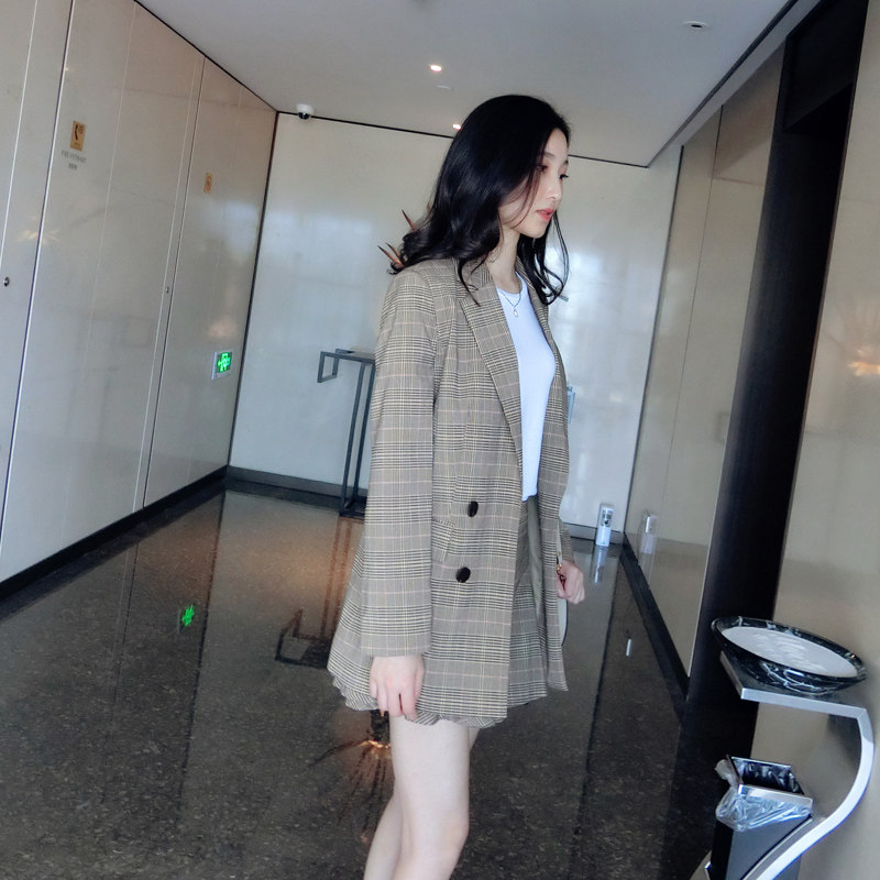 Li gạo kẻ sọc phù hợp với phù hợp với nữ chuyên nghiệp mặc thời trang mùa xuân đi lại ol khí áo khoác xù váy culottes