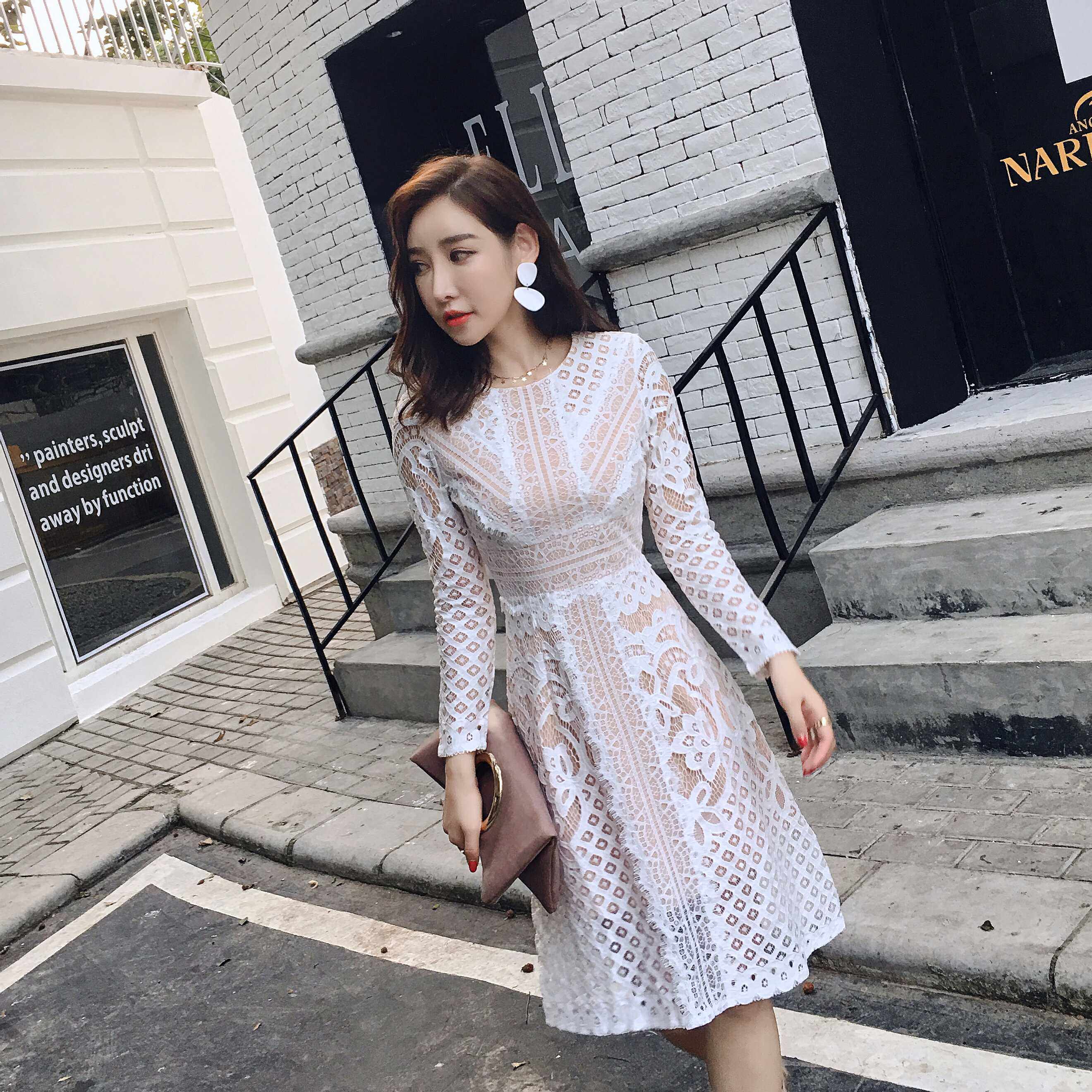 1757#秋冬新款长袖蕾丝镂空透视收腰连衣裙打底裙
