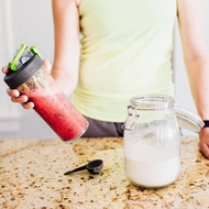 Phích thể thao xách tay cup rò rỉ-proof tay cup với quy mô milkshake bột protein trộn cup tập thể dục lắc cup