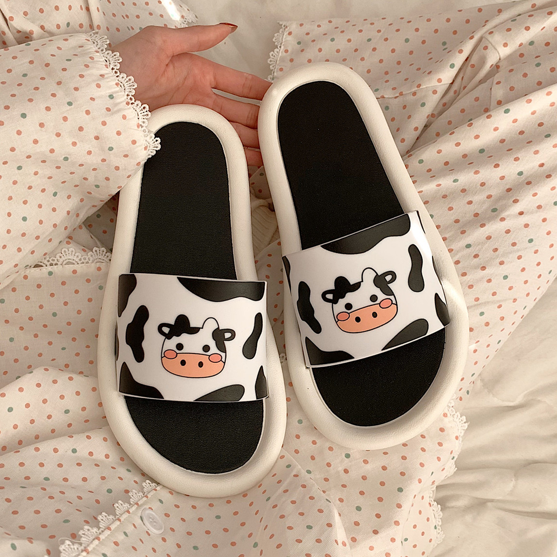 Cow & Black And WhiteSliver lovely Cartoon slipper female summer ins Girlish heart household non-slip Deodorization lovers Thick bottom Sandals Wear out
