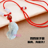 Красный шнурок с фиксированным агатом номером 1