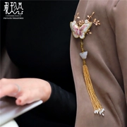 Nhà thiết kế Trung Quốc thêu thêu bướm ngọc lục bảo thanh lịch nhỏ nước hoa nhỏ retro 襟 Trung Quốc trâm cài nữ - Trâm cài