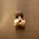 Черный джинсовый магнит на холодильник