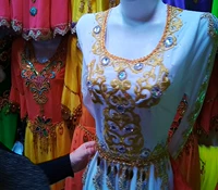 Новый Синьцзян Уйгур Характерный танец и одежда Этническая сценическая служба Специальное предложение