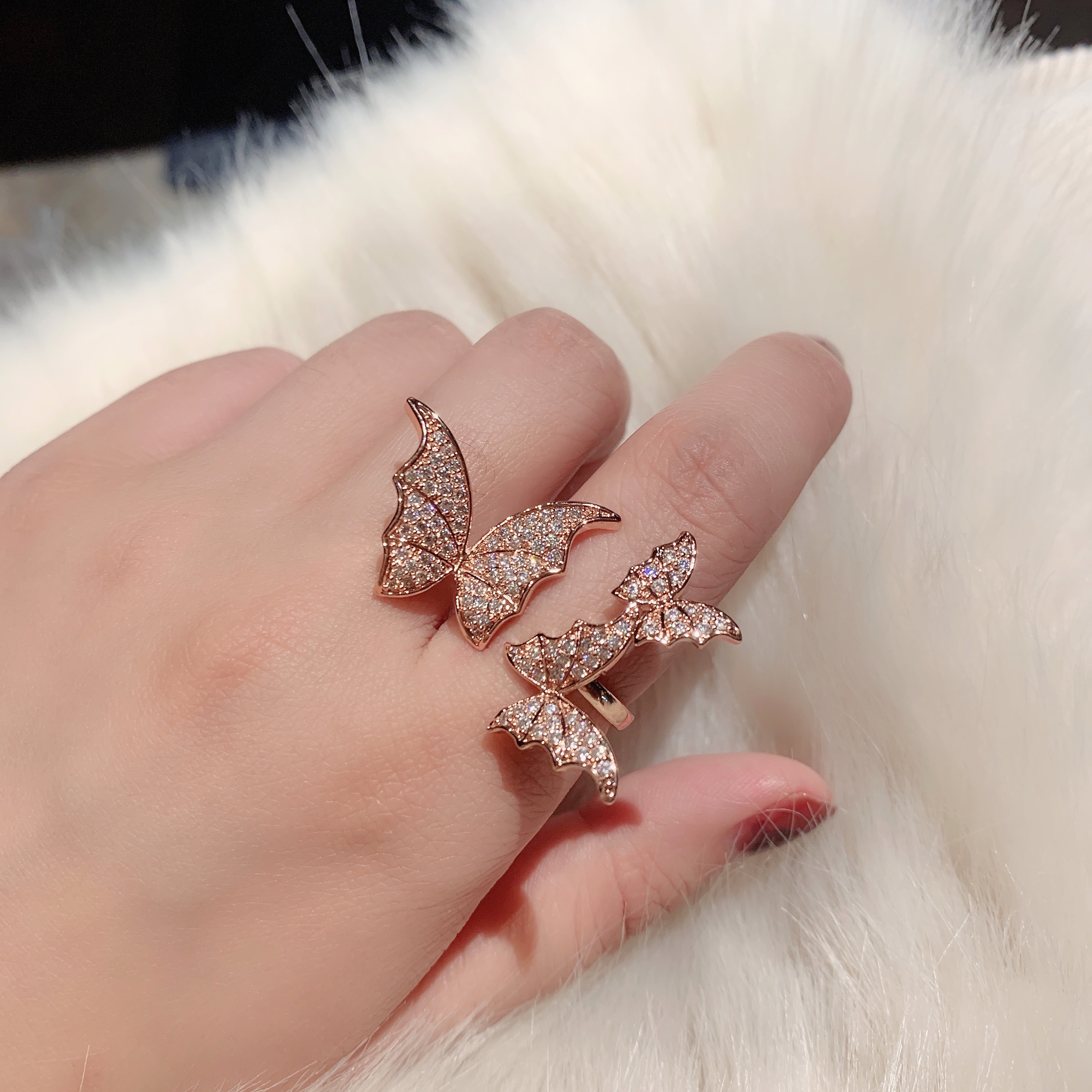 Rose Goldins Same Chaoxian three-dimensional Three butterfly Ring female Japanese  Light luxury Flash drill Micro inlay zircon Open mouth food ring