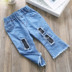 Quần áo trẻ em mùa hè 2018 chàng trai mới và cô gái jeans Hàn Quốc giản dị quần bé lỗ trẻ em jeans Quần jean
