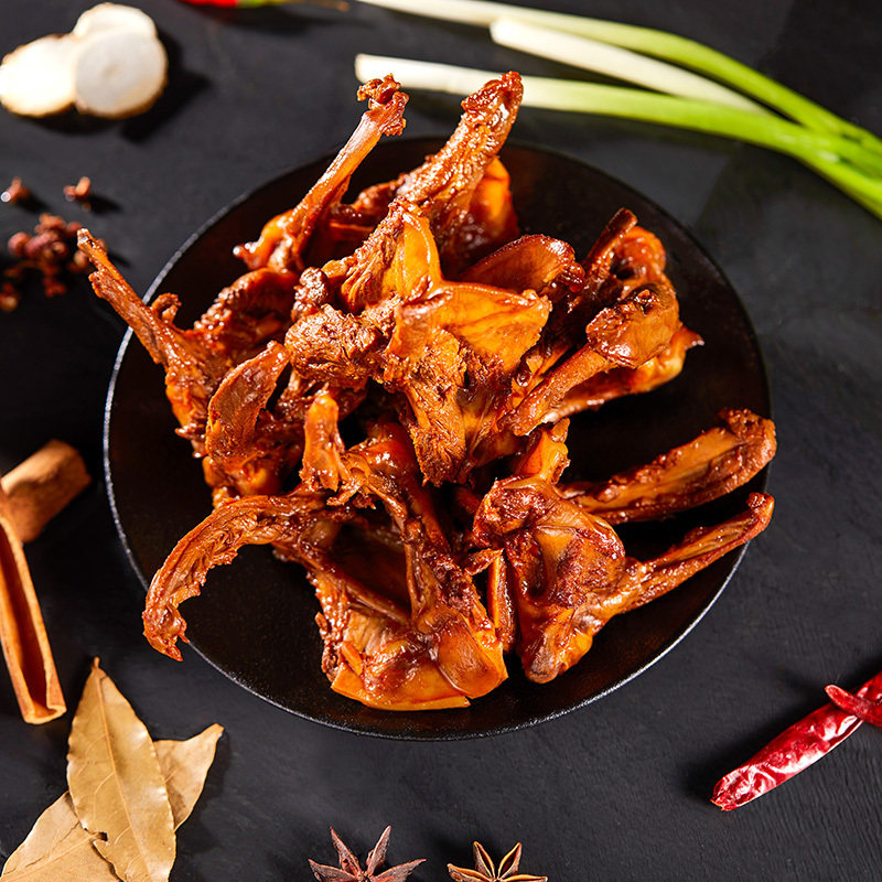 啃到停不下来,麻辣鸭锁骨的魅力你该懂