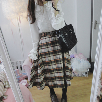taobao agent Funny sauce original spring retro vintage lady lattice thickened with coat versatile long skirt