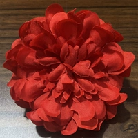 Красное регулируемое кольцо