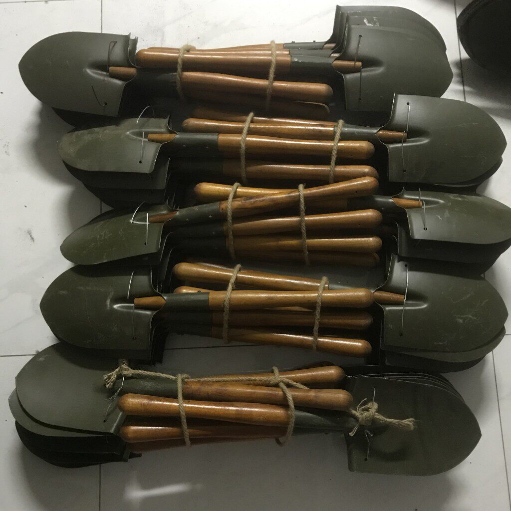 65式工兵铲与205工兵铲之间的区别