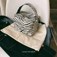 Мне нравится ваш магазин Iloveyoushop маленькая квадратная сумка зебра, рисунок, лошади и нишевые дизайн мягкие сумочки модные женщины
