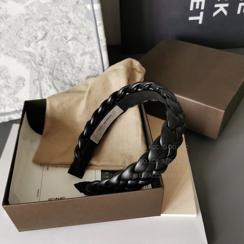 Blacknew pattern weave Check pattern hair hoop Show a small face fashion Versatile Hair accessories wash one 's face Headband skin Hairpin go out Simplicity temperament